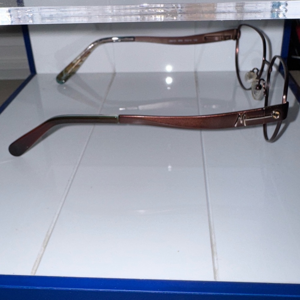 Guess Eyeglasses Frame - Picture 7 of 8